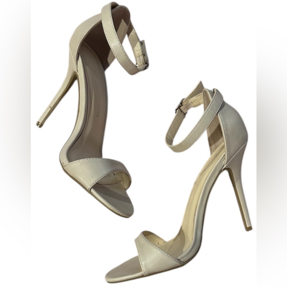 Wild Diva | Natural Adele Heels | Size 9 | NWOT